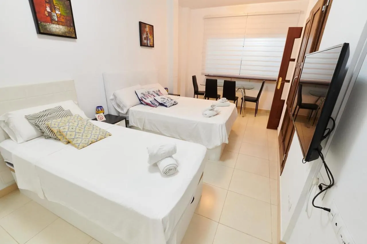 Apartamentos Elvira 36 Granada Apartment